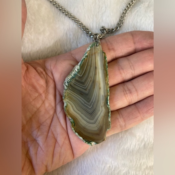 Sliced Agate Slab Pendant Necklace - Picture 5 of 9